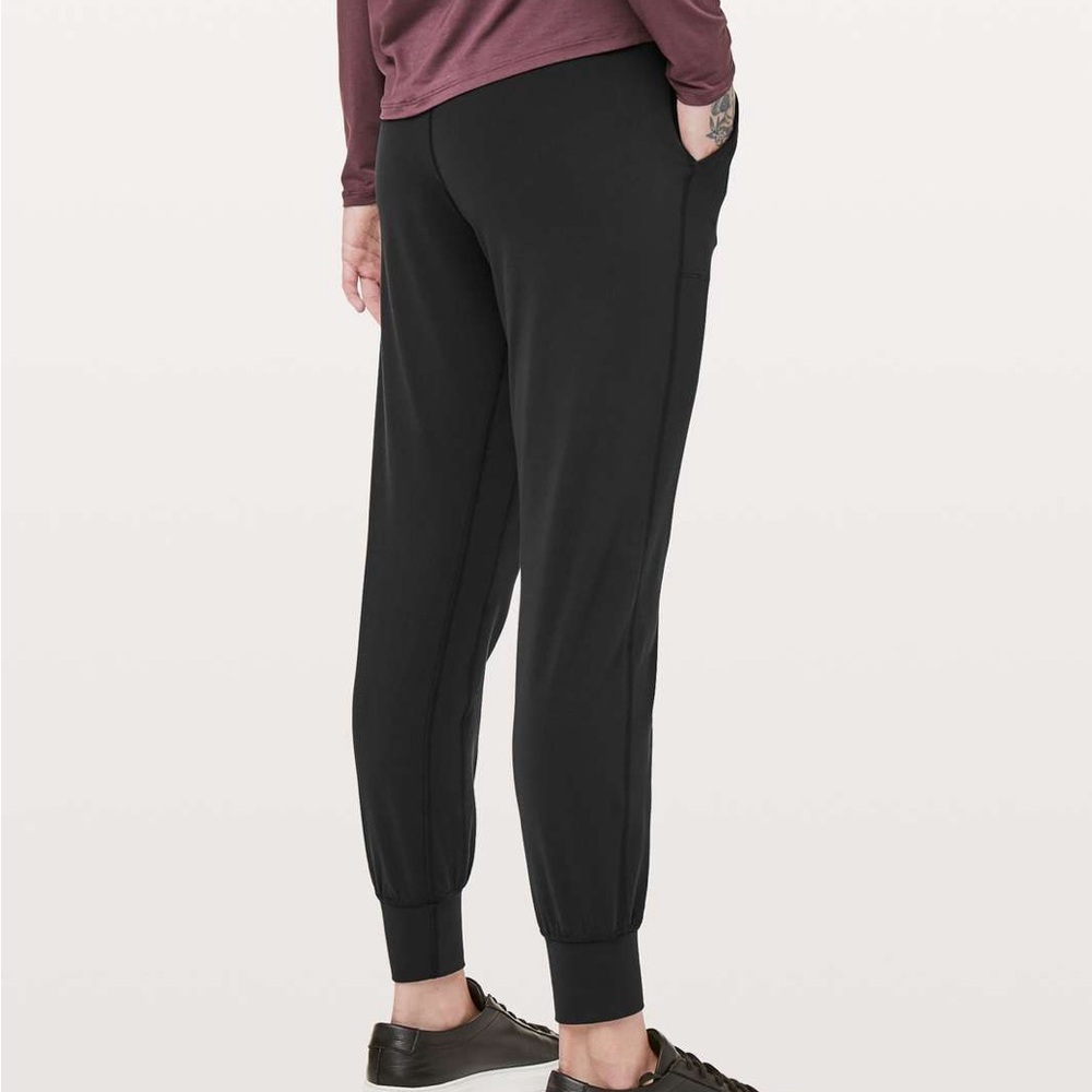 Lululemon Align Joggers 28”